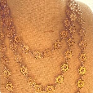 D’Loran Vintage 22ct gold plated necklace.